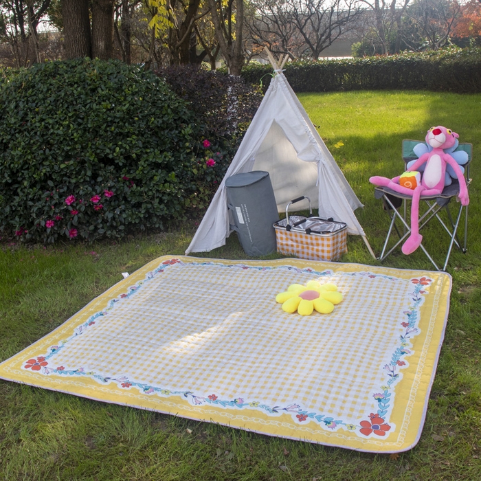 91家纺网 家纺一手货源 找家纺 欣宜家纺 2025新款ins风加厚绗缝防泼水野餐垫 花开