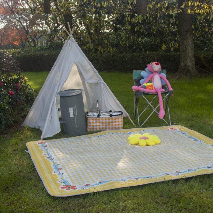 91家纺网 家纺一手货源 找家纺 欣宜家纺 2025新款ins风加厚绗缝防泼水野餐垫 花开