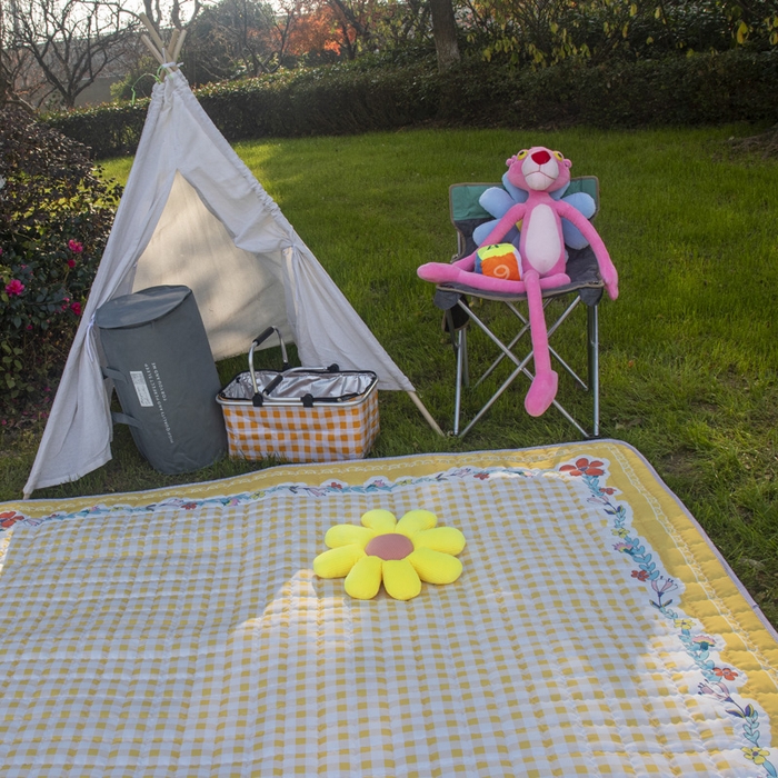 91家纺网 家纺一手货源 找家纺 欣宜家纺 2025新款ins风加厚绗缝防泼水野餐垫 花开