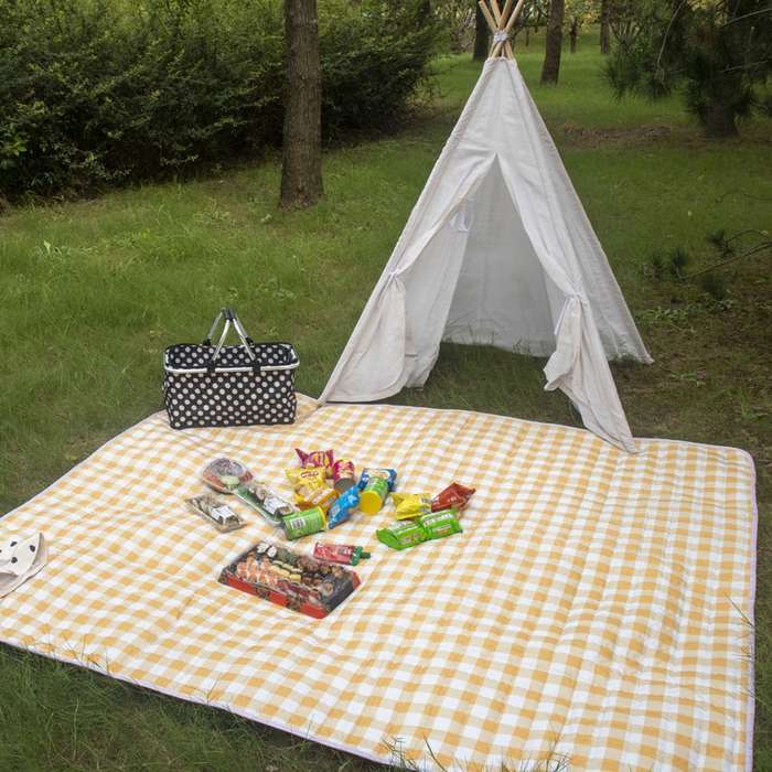 91家纺网 家纺一手货源 找家纺 欣宜家纺 2025新款ins风加厚绗缝防泼水野餐垫 黄白格