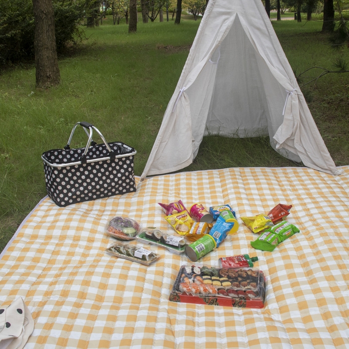 91家纺网 家纺一手货源 找家纺 欣宜家纺 2025新款ins风加厚绗缝防泼水野餐垫 黄白格