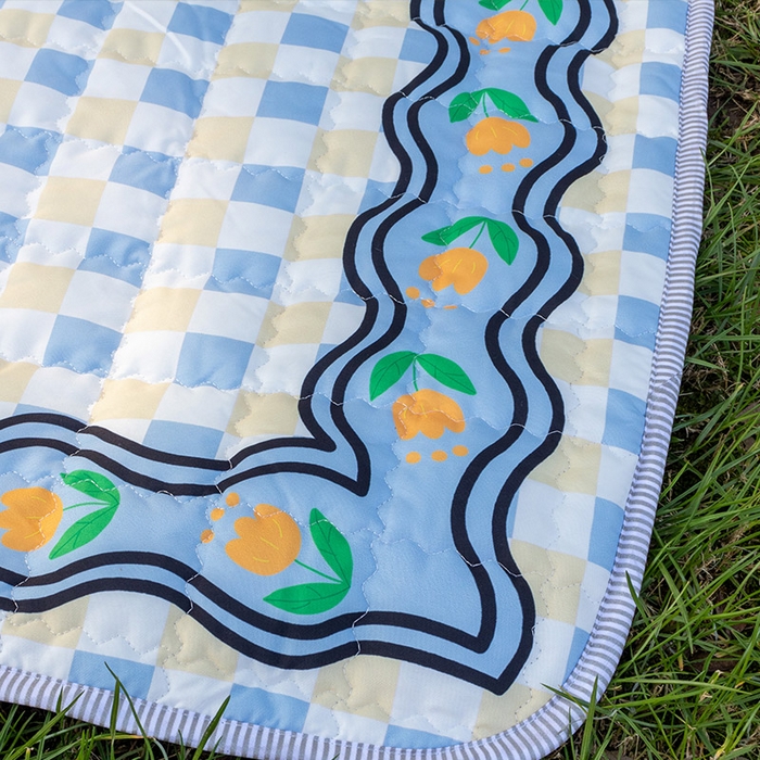 91家纺网 家纺一手货源 找家纺 欣宜家纺 2025新款ins风加厚绗缝防泼水野餐垫 黄蓝格