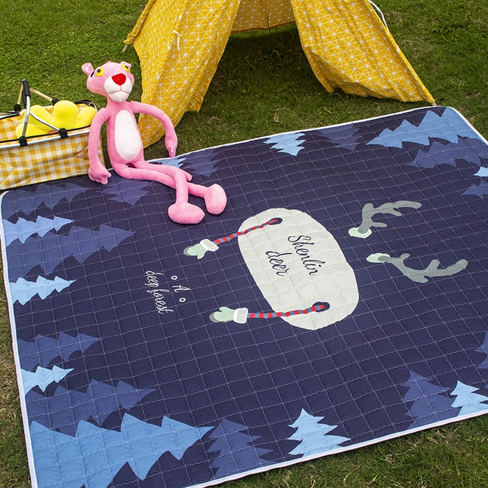 91家纺网 家纺一手货源 找家纺 欣宜家纺 2025新款ins风加厚绗缝防泼水野餐垫 圣诞鹿