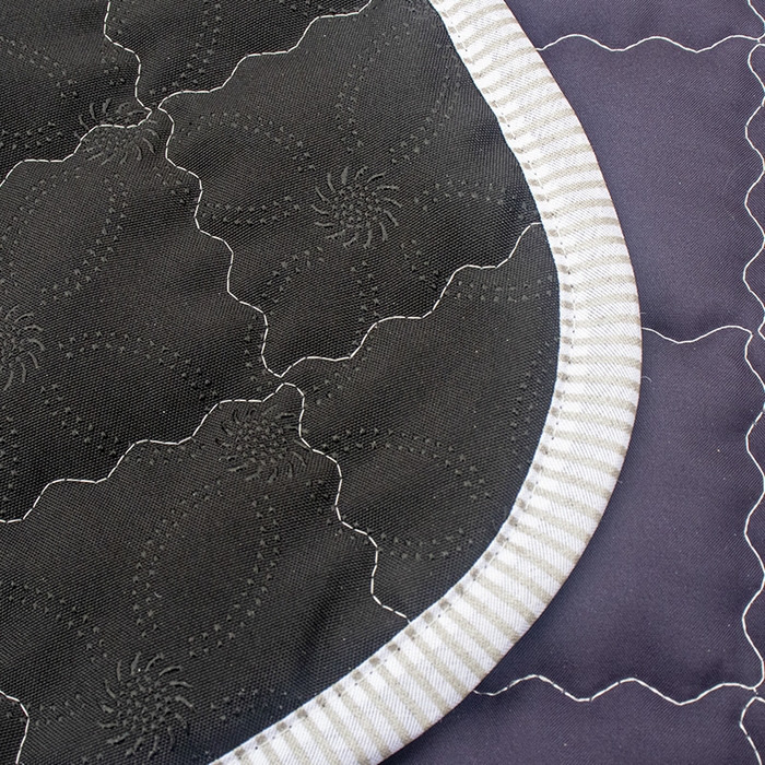 91家纺网 家纺一手货源 找家纺 欣宜家纺 2025新款ins风加厚绗缝防泼水野餐垫 圣诞鹿