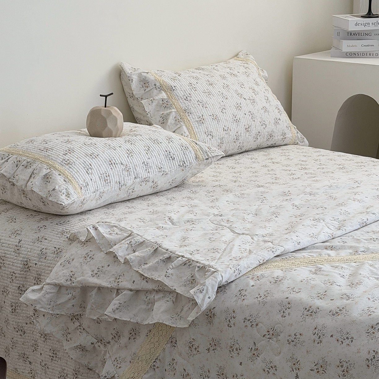 91家纺网 家纺一手货源 找家纺 佰织鑫家居 2026新款韩系花边款全棉砂洗多功能四件套夏被四件套（会员-5） 南山雏菊