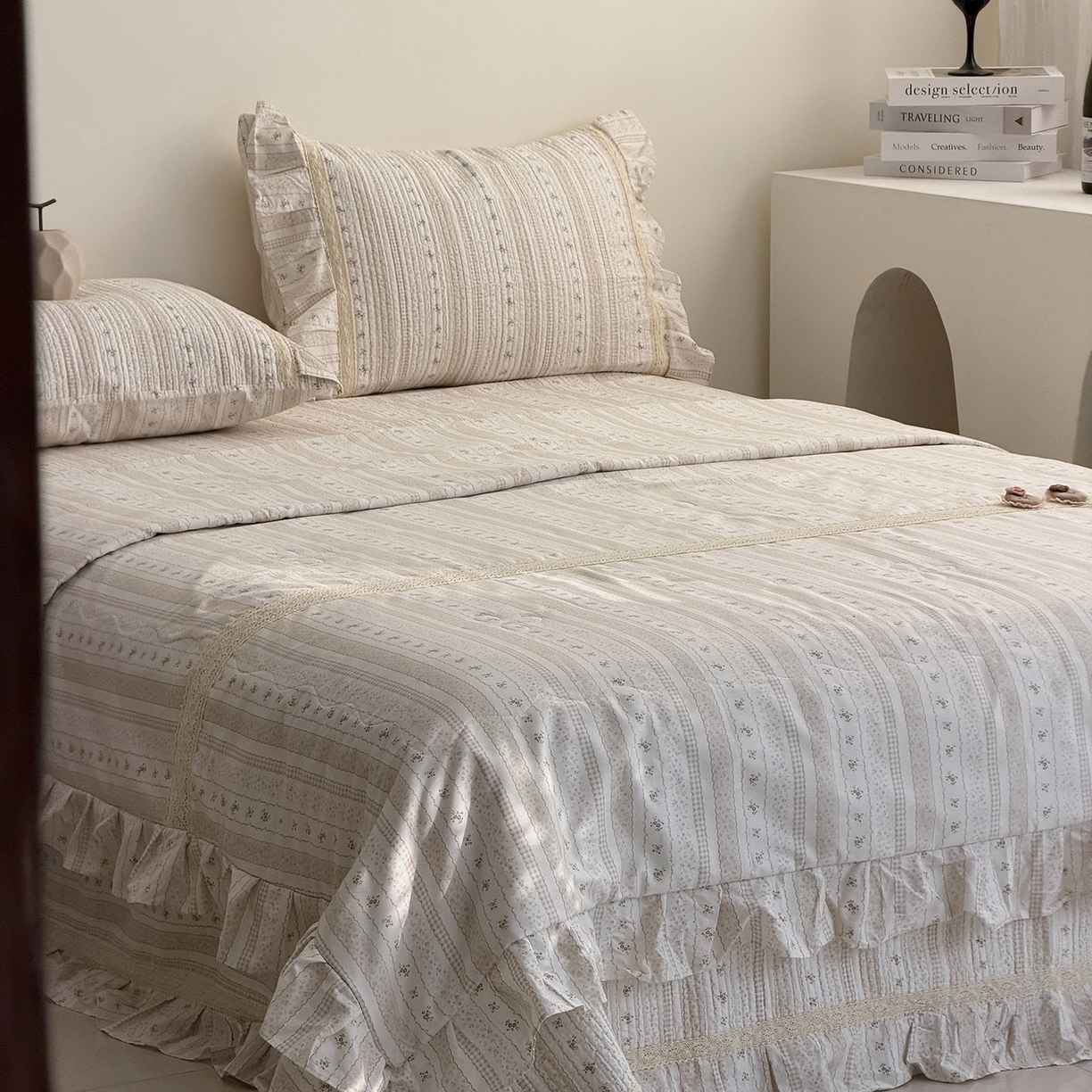 91家纺网 家纺一手货源 找家纺 佰织鑫家居 2026新款韩系花边款全棉砂洗多功能四件套夏被四件套（会员-5） 小柔花夕