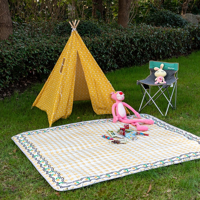 91家纺网 家纺一手货源 找家纺 欣宜家纺 2025新款ins风加厚绗缝防泼水野餐垫 郁金香