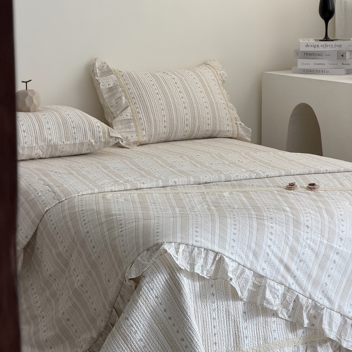 91家纺网 家纺一手货源 找家纺 佰织鑫家居 2026新款韩系花边款全棉砂洗多功能四件套夏被四件套（会员-5） 小柔花夕