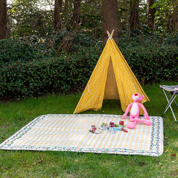 91家纺网 家纺一手货源 找家纺 欣宜家纺 2025新款ins风加厚绗缝防泼水野餐垫 郁金香