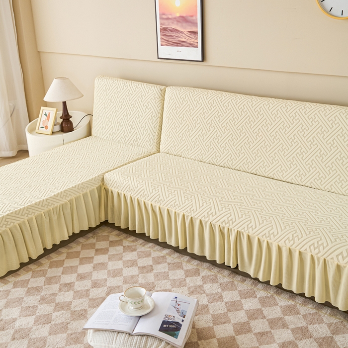 91家纺网 家纺一手货源 找家纺 兴俪韵家纺 2025新款大枫叶裙边沙发床套 非字格-米黄