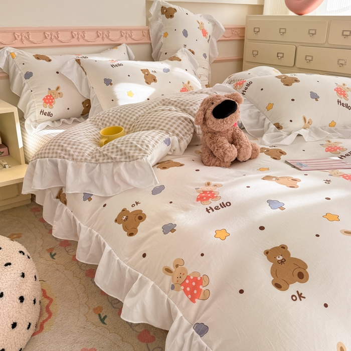 91家纺网 家纺一手货源 找家纺 温眠家纺 2025新款水洗云朵棉韩式INS减龄花边款四件套 巴萨熊