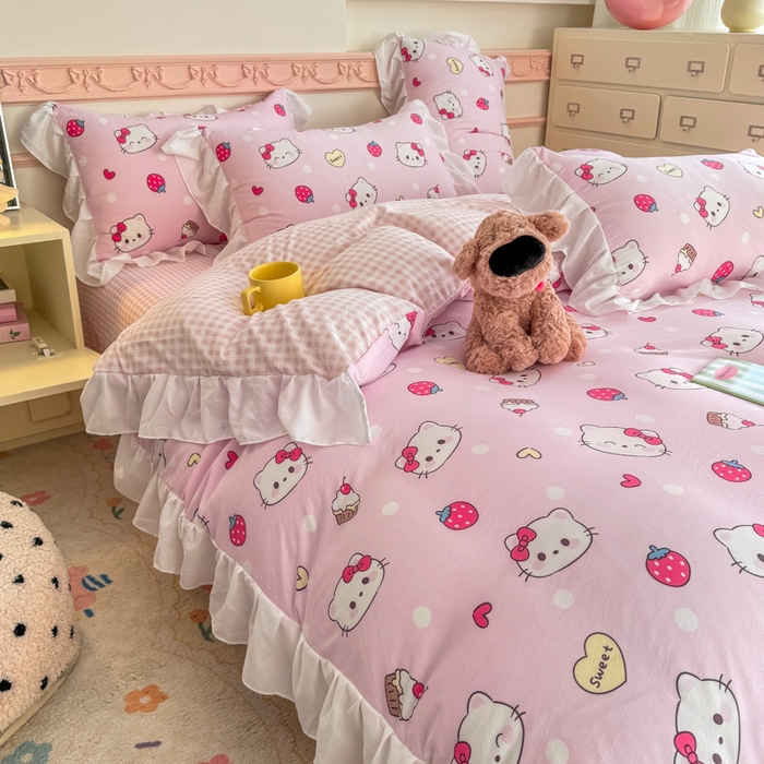 91家纺网 家纺一手货源 找家纺 温眠家纺 2025新款水洗云朵棉韩式INS减龄花边款四件套 草莓猫咪