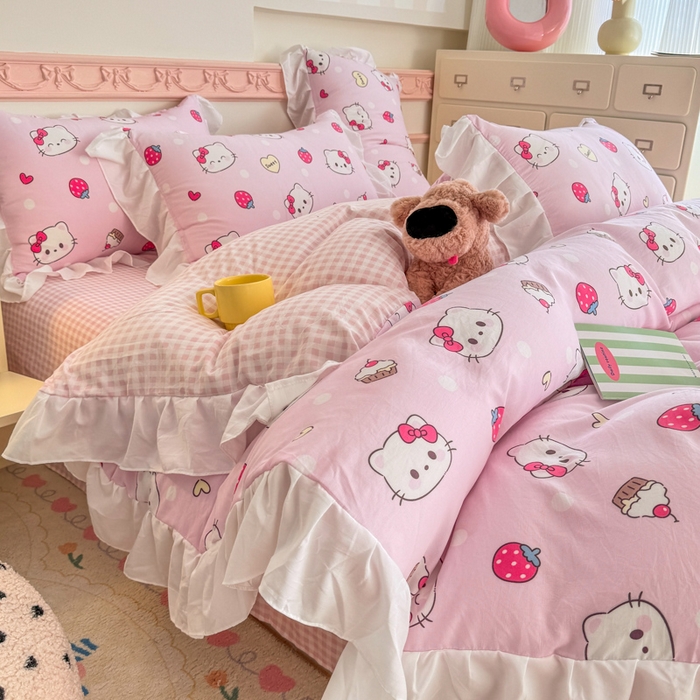 91家纺网 家纺一手货源 找家纺 温眠家纺 2025新款水洗云朵棉韩式INS减龄花边款四件套 草莓猫咪