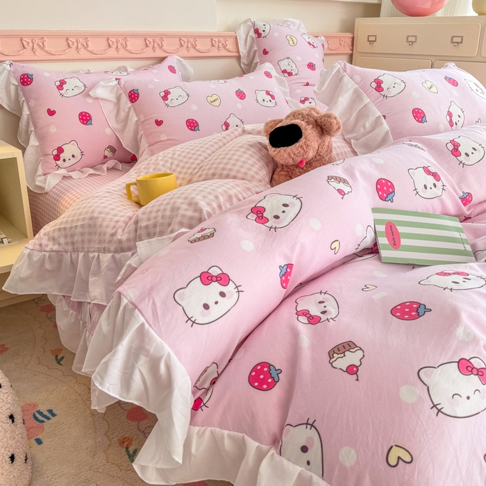 91家纺网 家纺一手货源 找家纺 温眠家纺 2025新款水洗云朵棉韩式INS减龄花边款四件套 草莓猫咪