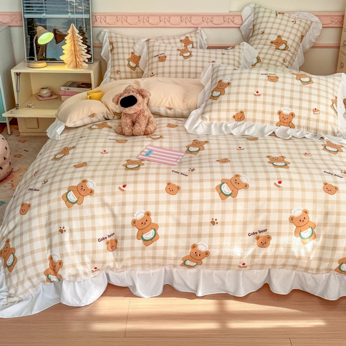 91家纺网 家纺一手货源 找家纺 温眠家纺 2025新款水洗云朵棉韩式INS减龄花边款四件套 乖乖熊