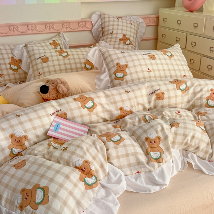 91家纺网 家纺一手货源 找家纺 温眠家纺 2025新款水洗云朵棉韩式INS减龄花边款四件套 乖乖熊