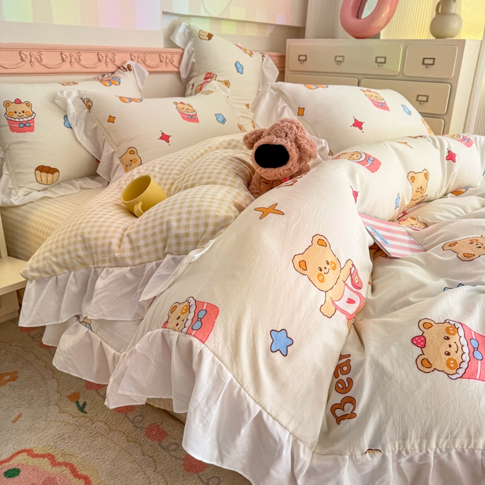 91家纺网 家纺一手货源 找家纺 温眠家纺 2025新款水洗云朵棉韩式INS减龄花边款四件套 烘培小熊