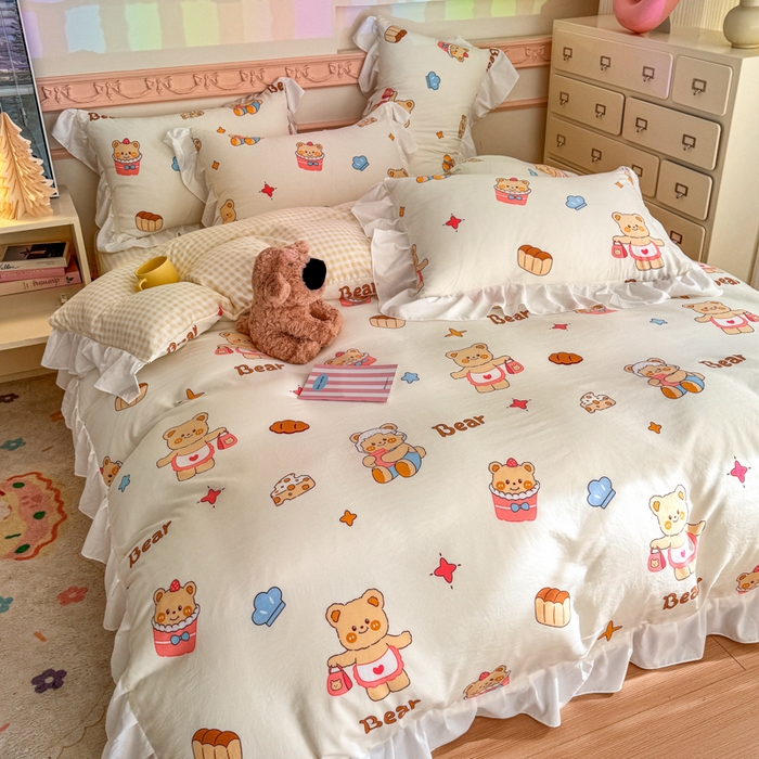 91家纺网 家纺一手货源 找家纺 温眠家纺 2025新款水洗云朵棉韩式INS减龄花边款四件套 烘培小熊