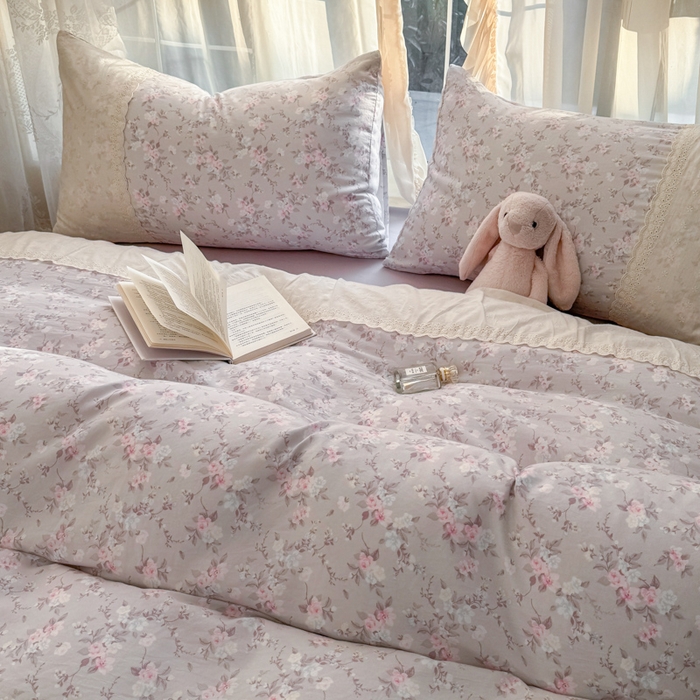 91家纺网 家纺一手货源 找家纺 （总）温眠家纺 2025新款ins风小清新镂空花边水洗云朵棉四件套-风格一