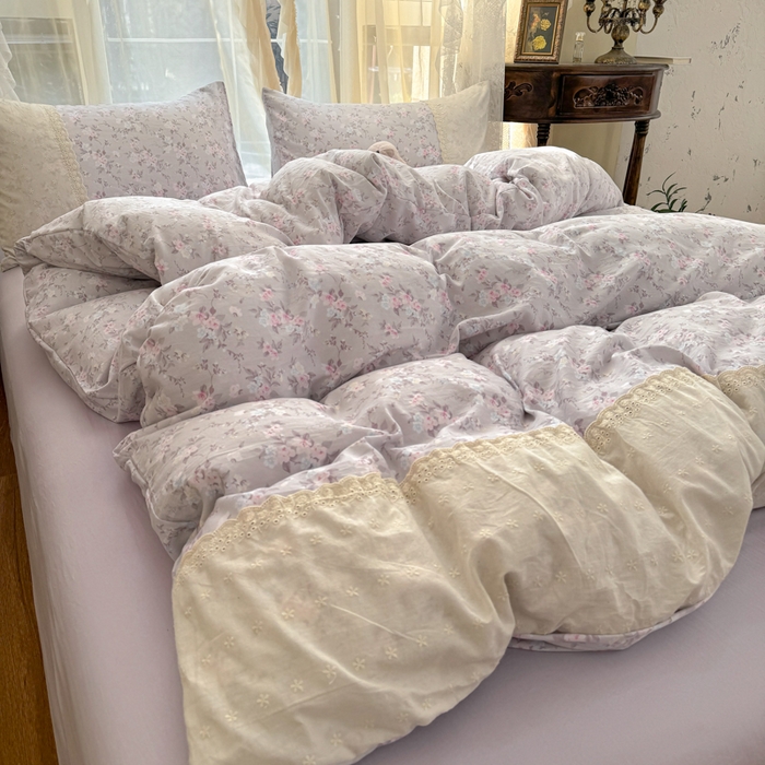 91家纺网 家纺一手货源 找家纺 温眠家纺 2025新款ins风小清新镂空花边水洗云朵棉四件套-风格一 白茶