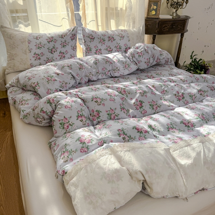 91家纺网 家纺一手货源 找家纺 温眠家纺 2025新款ins风小清新镂空花边水洗云朵棉四件套-风格一 春之语