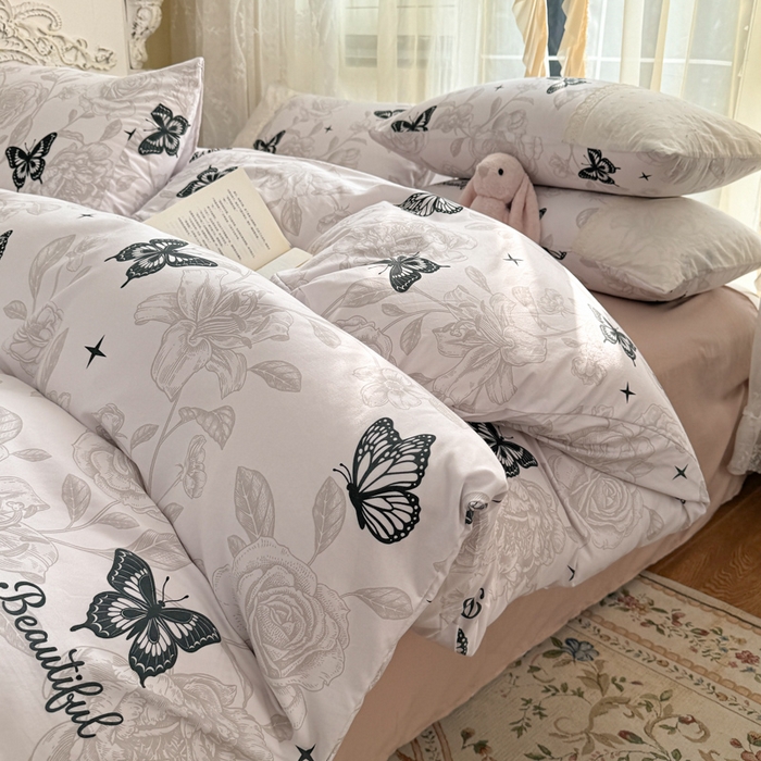 91家纺网 家纺一手货源 找家纺 温眠家纺 2025新款ins风小清新镂空花边水洗云朵棉四件套-风格一 蝶恋花