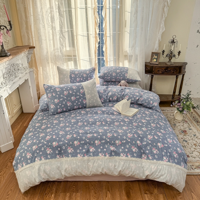 91家纺网 家纺一手货源 找家纺 温眠家纺 2025新款ins风小清新镂空花边水洗云朵棉四件套-风格一 花田错