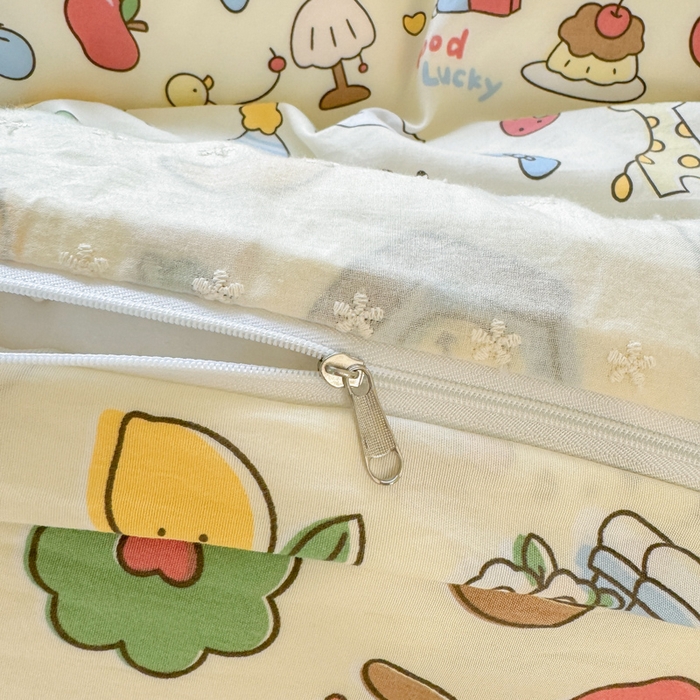 91家纺网 家纺一手货源 找家纺 温眠家纺 2025新款ins风小清新镂空花边水洗云朵棉四件套-风格一 凯蒂屋