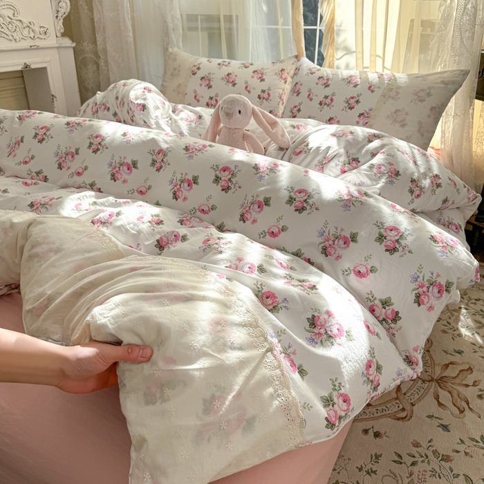 91家纺网 家纺一手货源 找家纺 温眠家纺 2025新款ins风小清新镂空花边水洗云朵棉四件套-风格一 丽莎