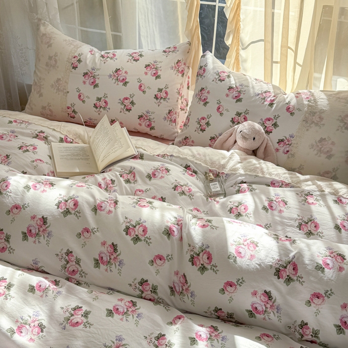 91家纺网 家纺一手货源 找家纺 温眠家纺 2025新款ins风小清新镂空花边水洗云朵棉四件套-风格一 丽莎