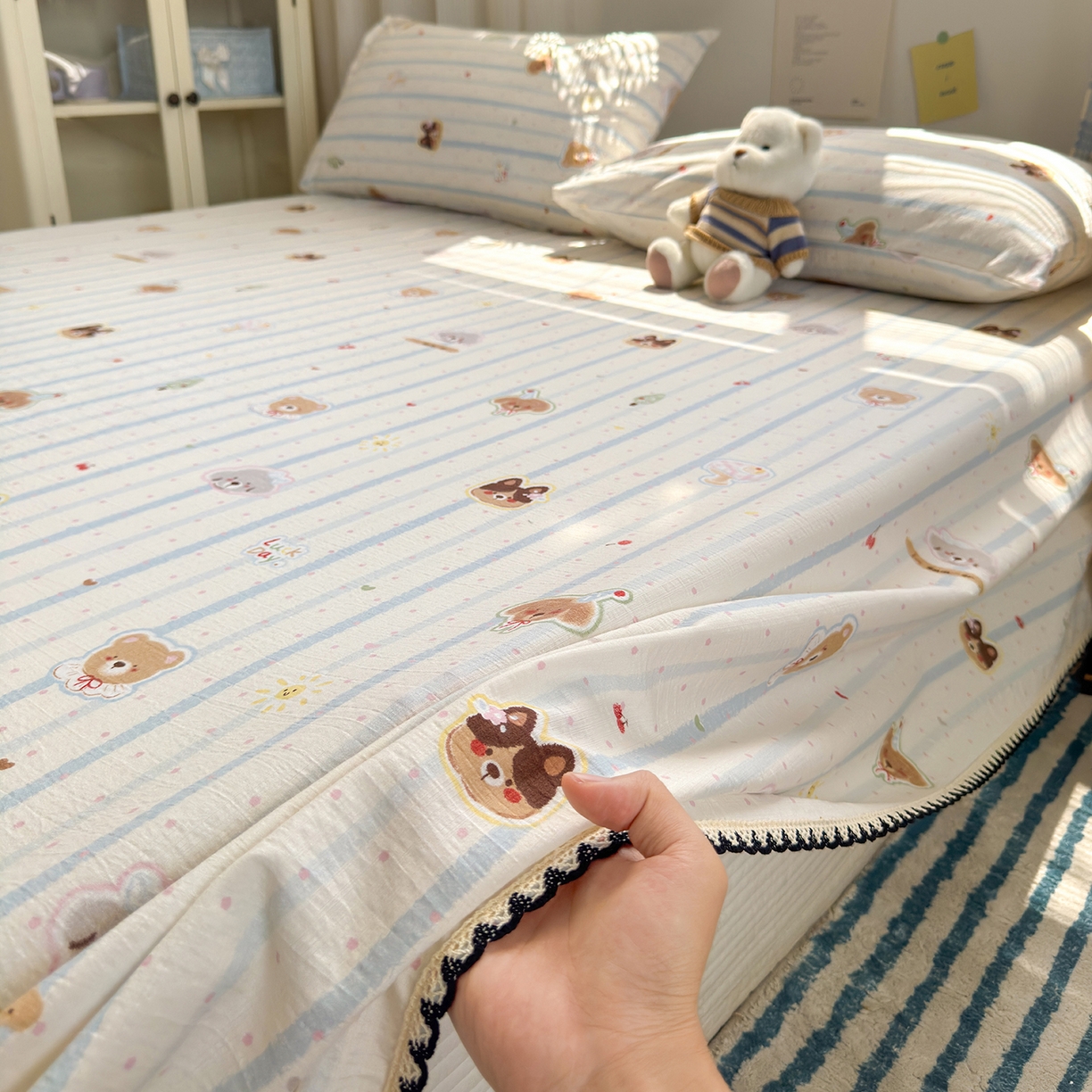 91家纺网 家纺一手货源 找家纺 沐芷 2026 【提供买家秀】双层纱A类黑色小花边单床单/床单三件套 被单 条纹乐园