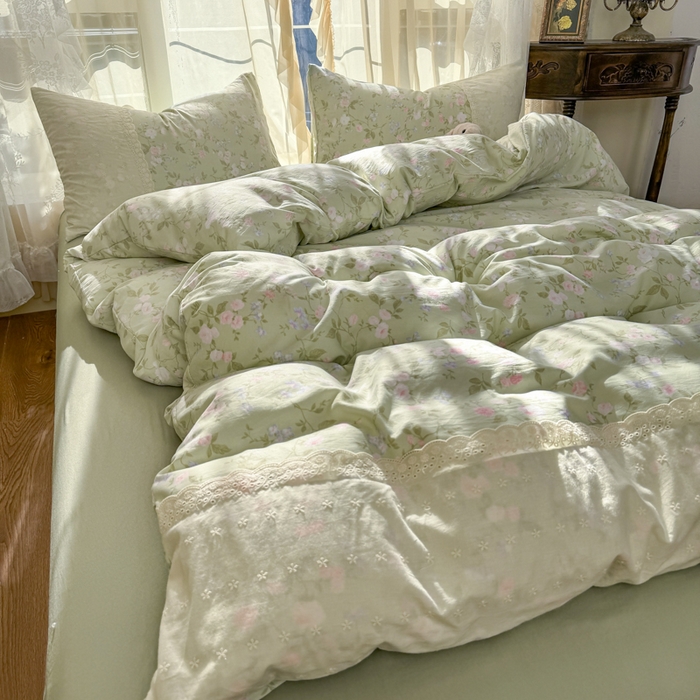 91家纺网 家纺一手货源 找家纺 温眠家纺 2025新款ins风小清新镂空花边水洗云朵棉四件套-风格一 绿野仙踪