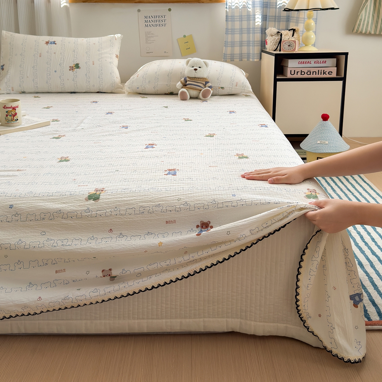 91家纺网 家纺一手货源 找家纺 沐芷 2026 【提供买家秀】双层纱A类黑色小花边单床单/床单三件套 被单 童趣熊影