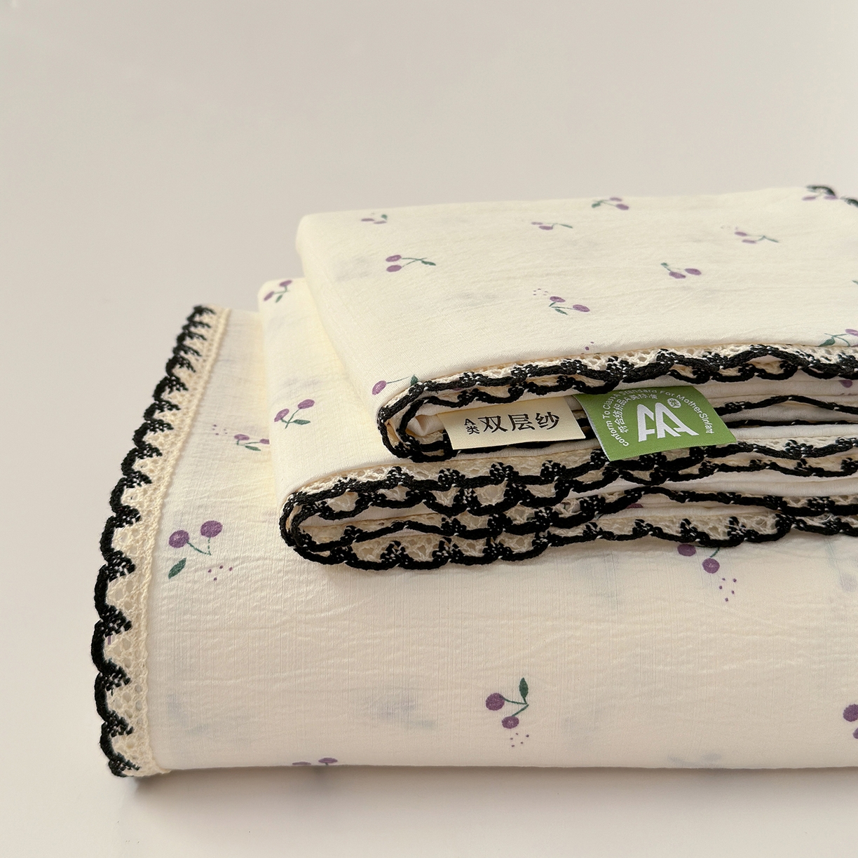 91家纺网 家纺一手货源 找家纺 沐芷 2026 【提供买家秀】双层纱A类黑色小花边单床单/床单三件套 被单 樱桃结