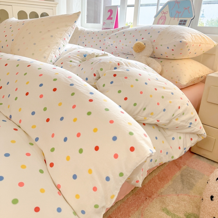 91家纺网 家纺一手货源 找家纺 温眠家纺 2025新款ins风小清新镂空花边水洗云朵棉四件套-风格一 奶油波点