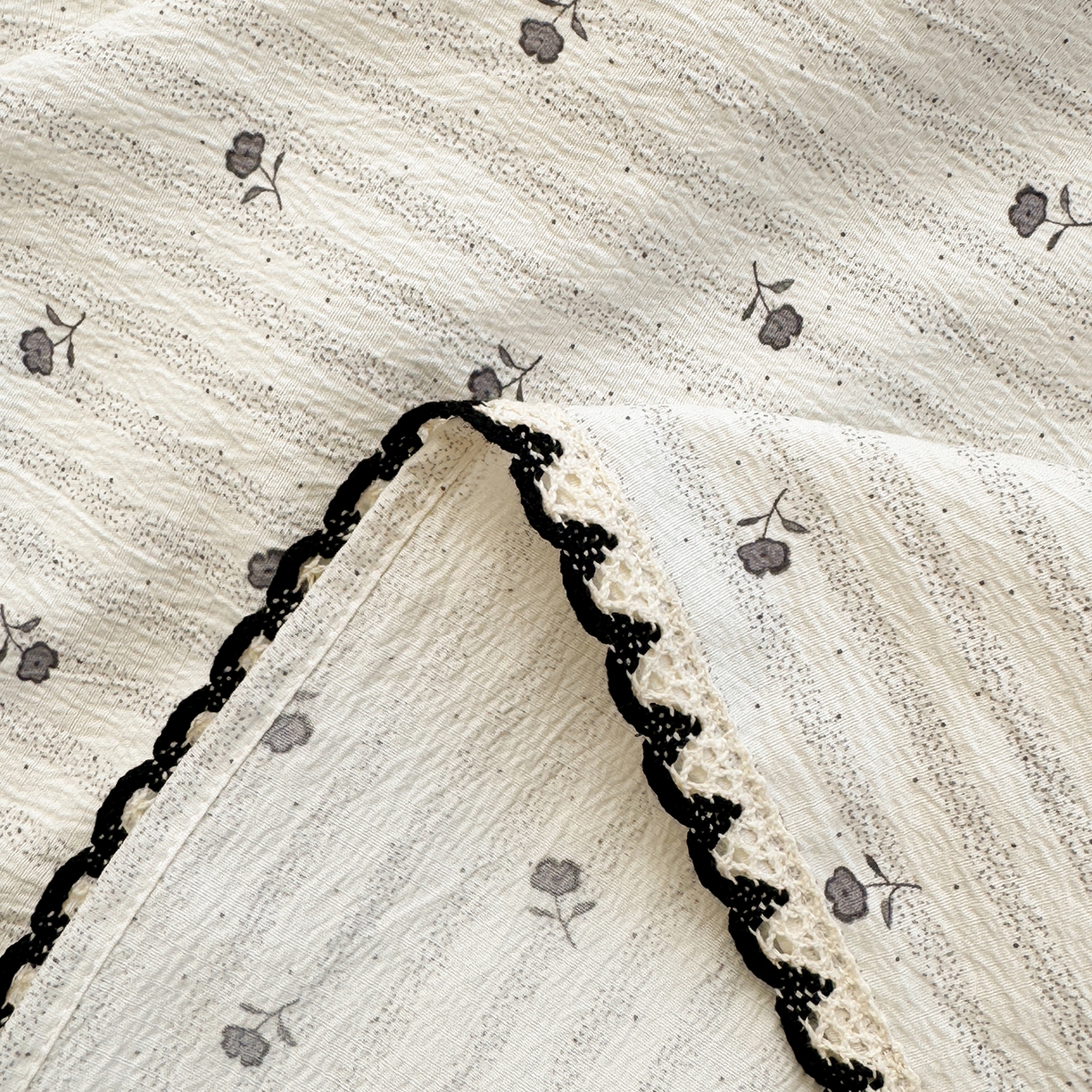 91家纺网 家纺一手货源 找家纺 沐芷 2026 【提供买家秀】双层纱A类黑色小花边单床单/床单三件套 被单 织梦