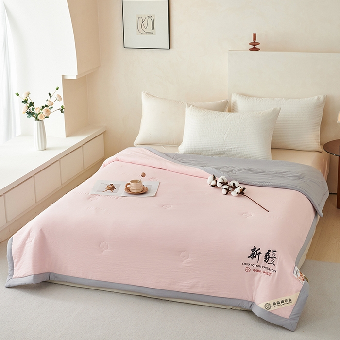 91家纺网 家纺一手货源 找家纺 温眠家纺 2025新款水洗棉新疆棉花被 【粉灰】双拼色