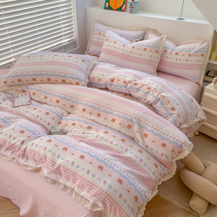 91家纺网 家纺一手货源 找家纺 温眠家纺 2025直播新款云感双层纱镂空花边四件套 草莓蛋糕