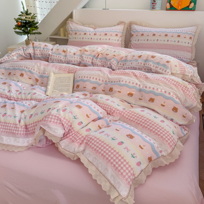 91家纺网 家纺一手货源 找家纺 温眠家纺 2025直播新款云感双层纱镂空花边四件套 草莓蛋糕