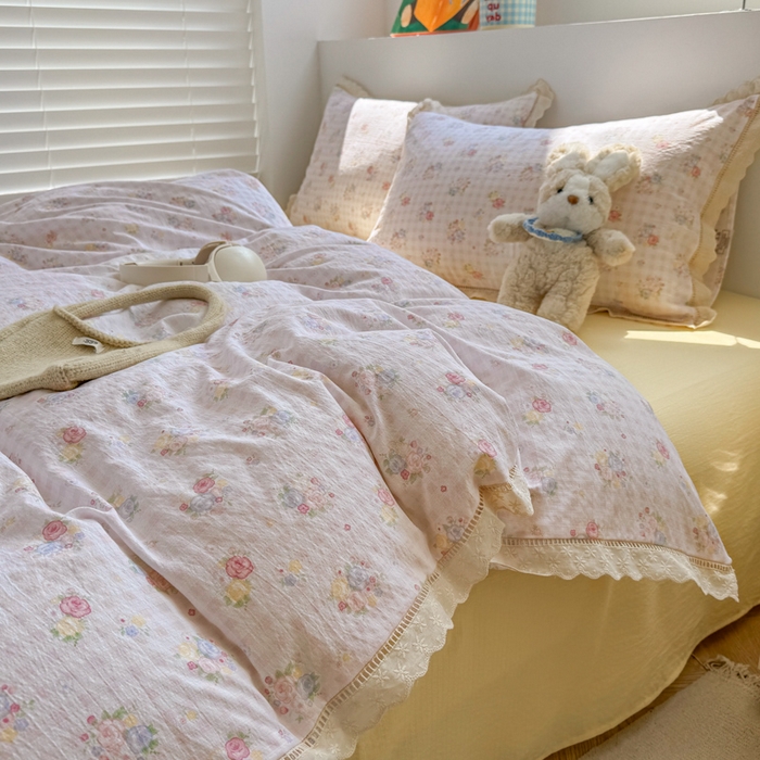 91家纺网 家纺一手货源 找家纺 温眠家纺 2025直播新款云感双层纱镂空花边四件套 花漾甜心