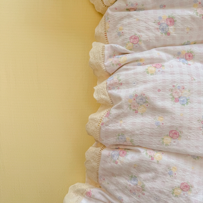 91家纺网 家纺一手货源 找家纺 温眠家纺 2025直播新款云感双层纱镂空花边四件套 花漾甜心