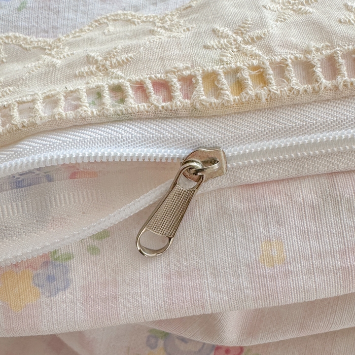 91家纺网 家纺一手货源 找家纺 温眠家纺 2025直播新款云感双层纱镂空花边四件套 花漾甜心