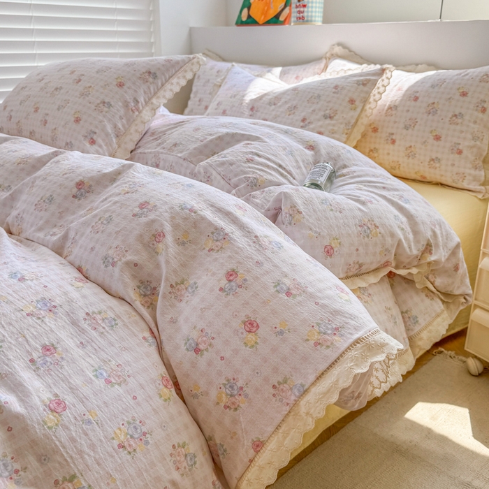 91家纺网 家纺一手货源 找家纺 温眠家纺 2025直播新款云感双层纱镂空花边四件套 花漾甜心