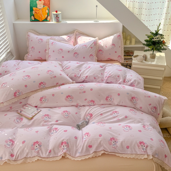 91家纺网 家纺一手货源 找家纺 温眠家纺 2025直播新款云感双层纱镂空花边四件套 莓乐蒂