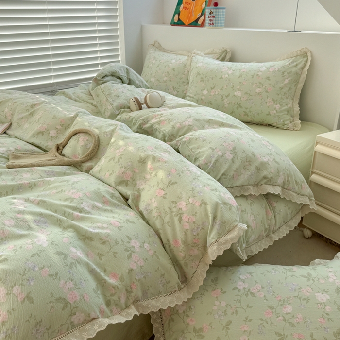 91家纺网 家纺一手货源 找家纺 温眠家纺 2025直播新款云感双层纱镂空花边四件套 木槿绿