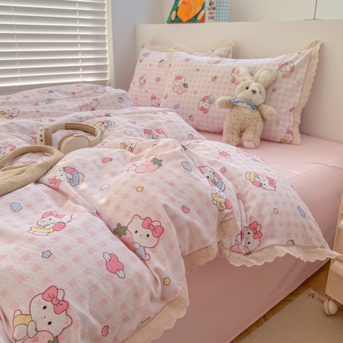 91家纺网 家纺一手货源 找家纺 温眠家纺 2025直播新款云感双层纱镂空花边四件套 甜心猫咪