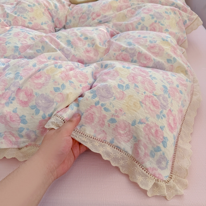 91家纺网 家纺一手货源 找家纺 温眠家纺 2025直播新款云感双层纱镂空花边四件套 晚香玉