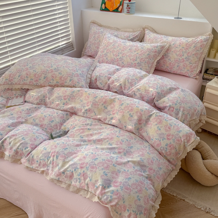 91家纺网 家纺一手货源 找家纺 温眠家纺 2025直播新款云感双层纱镂空花边四件套 晚香玉