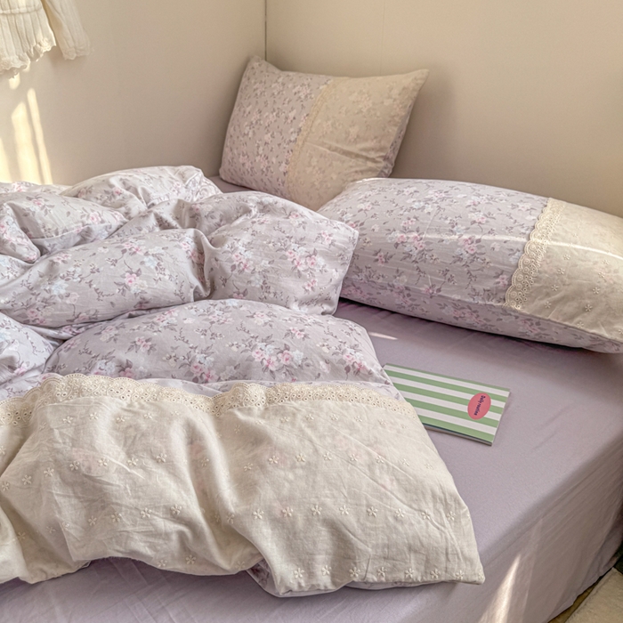 91家纺网 家纺一手货源 找家纺 （总）温眠家纺 2025新款ins风小清新镂空花边水洗云朵棉四件套-风格二