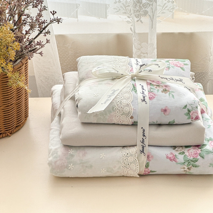 91家纺网 家纺一手货源 找家纺 温眠家纺 2025新款ins风小清新镂空花边水洗云朵棉四件套-风格二 春之语